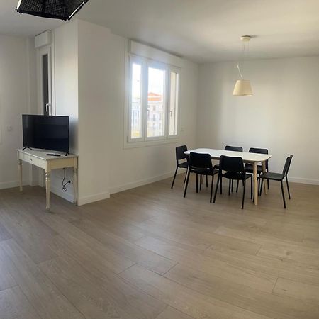 Apartaments Plaza Principe Viana Pamplona Exteriör bild