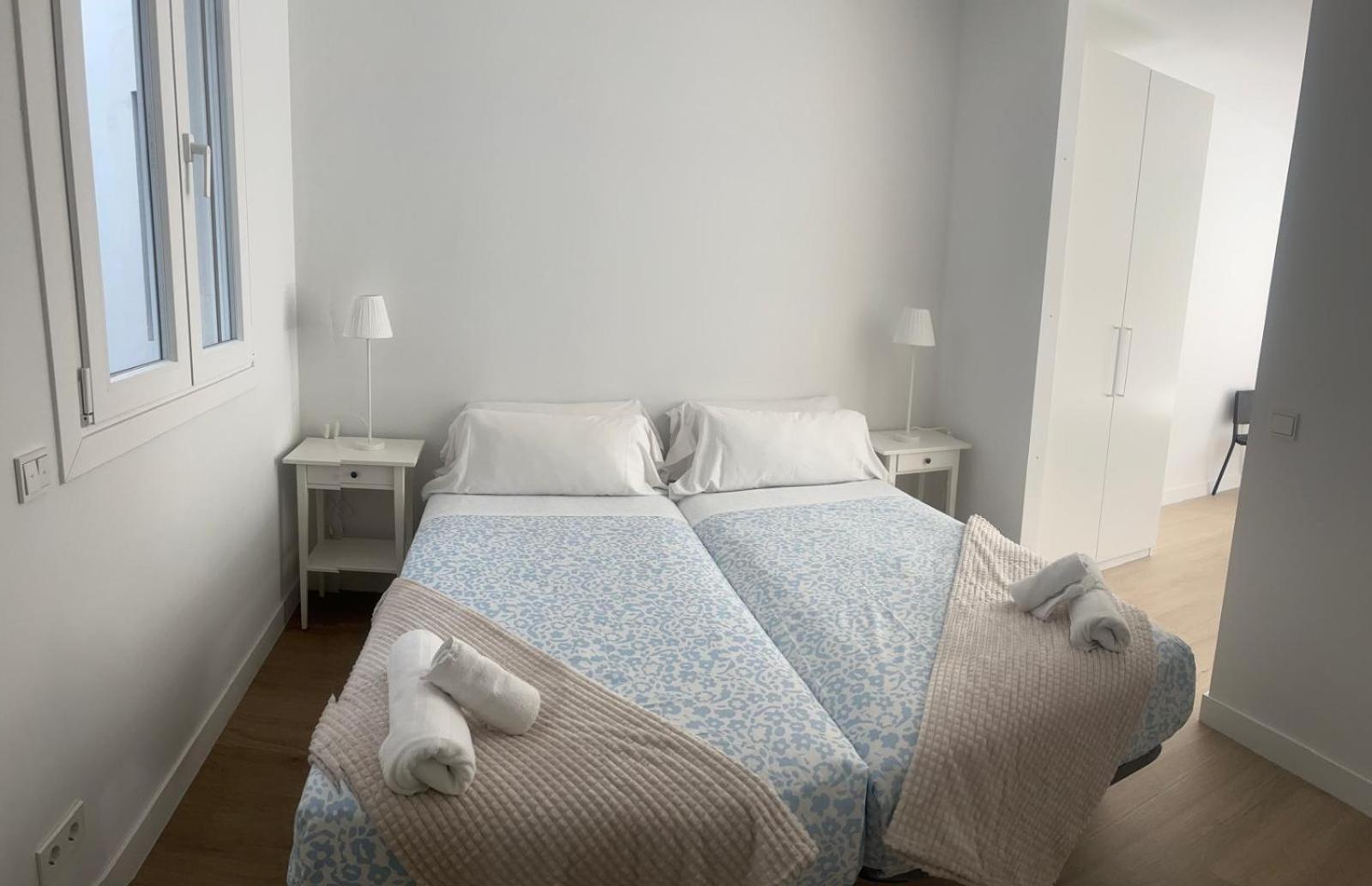 Apartaments Plaza Principe Viana Pamplona Exteriör bild